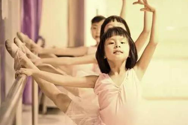 怎么才能加盟孕嬰店