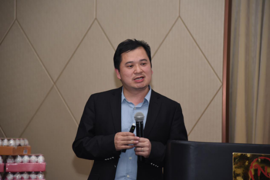 圖13：愛親服紡事業(yè)部負(fù)責(zé)人宋俊成先生 