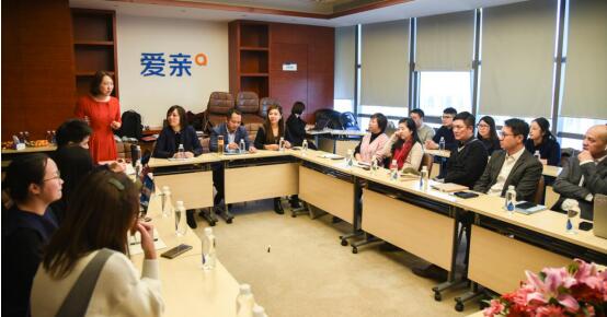 愛親母嬰與惠氏共同探討新合作模式  