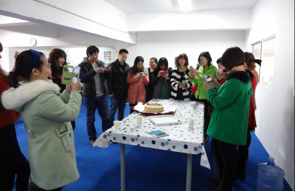 學(xué)員過生日