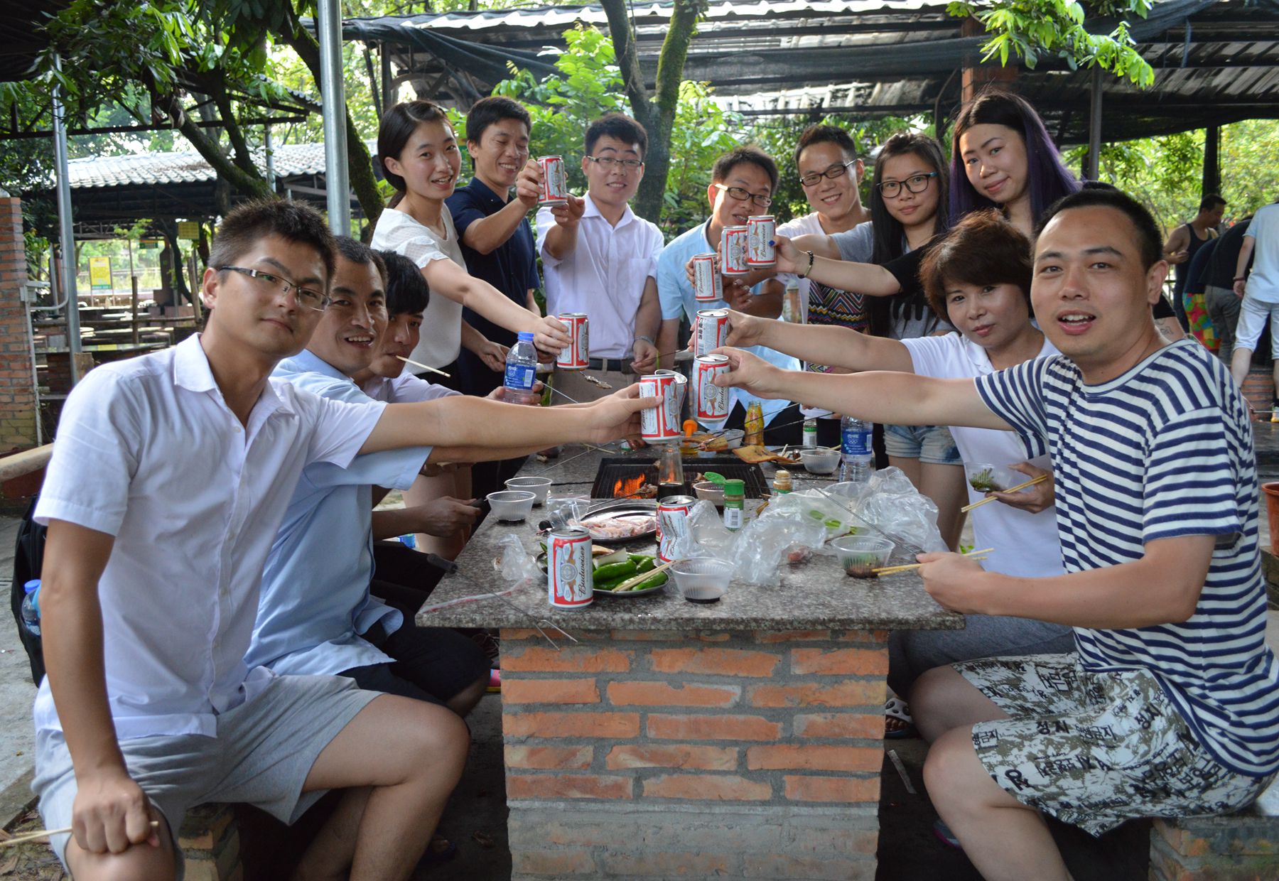 聚首愛親母嬰，我們是快樂的一家人