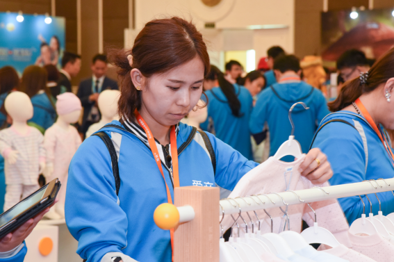 2017新品發(fā)布會兒童走秀