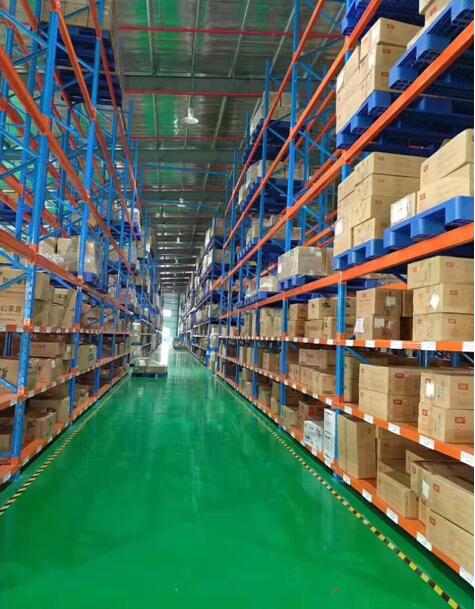 愛親華南廣州倉儲配送中心內(nèi)景（1）