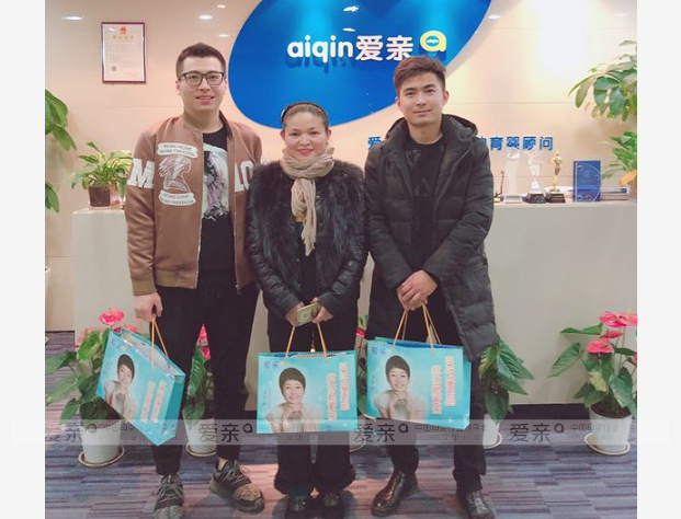 熱烈慶祝陜西鄒先生加盟愛(ài)親母嬰！預(yù)祝生意興隆！