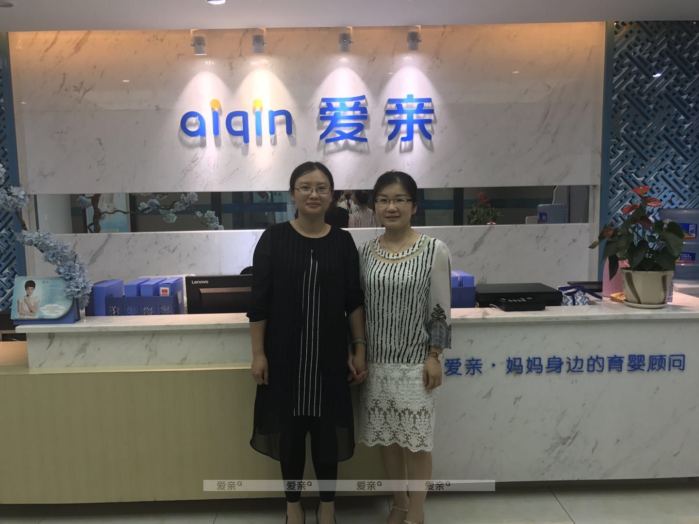 熱烈慶祝四川榮女士加盟愛親母嬰！預(yù)祝生意興隆！