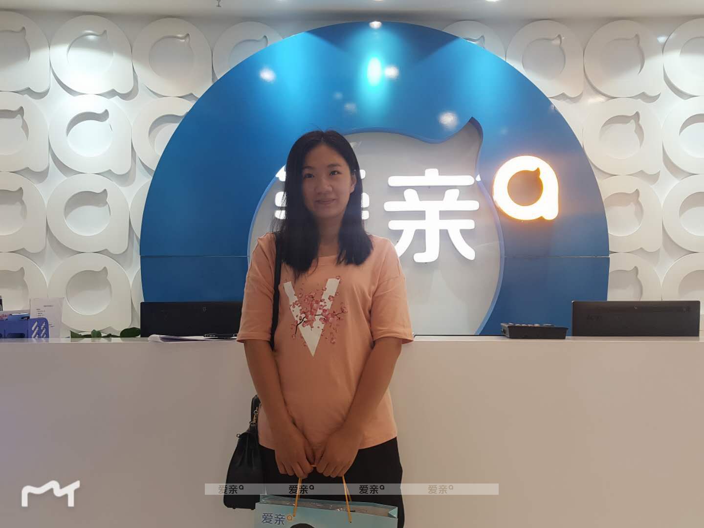 熱烈慶祝廣東姜女士加盟愛(ài)親母嬰！預(yù)祝生意興??！