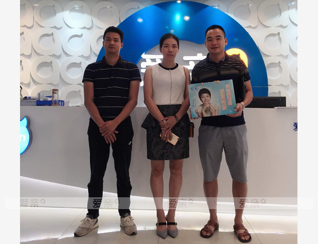 熱烈慶祝廣東鄭女士加盟愛親母嬰！預(yù)祝生意興??！